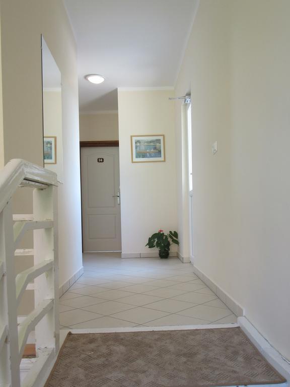 Suele Apartments & Rooms Balatonfured Ruang foto