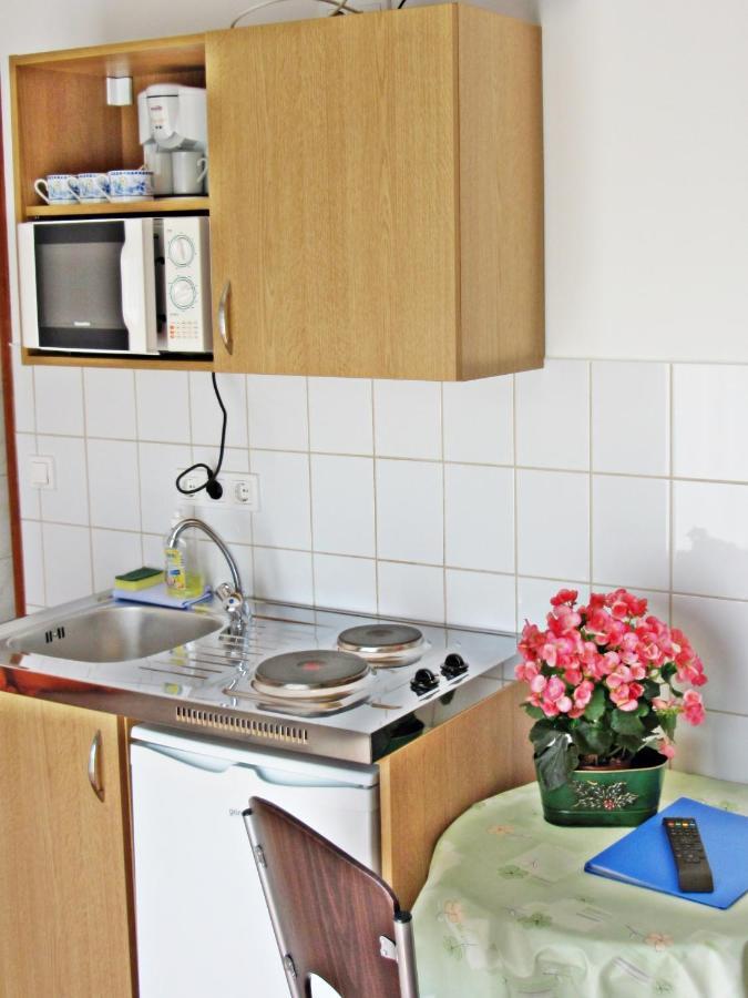 Suele Apartments & Rooms Balatonfured Bagian luar foto