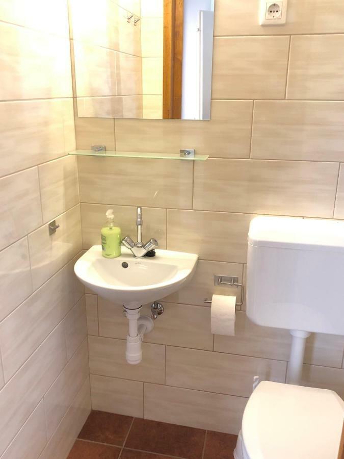 Suele Apartments & Rooms Balatonfured Bagian luar foto