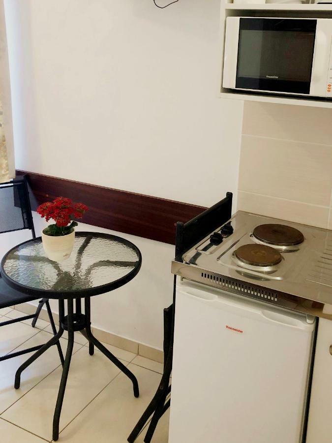 Suele Apartments & Rooms Balatonfured Bagian luar foto