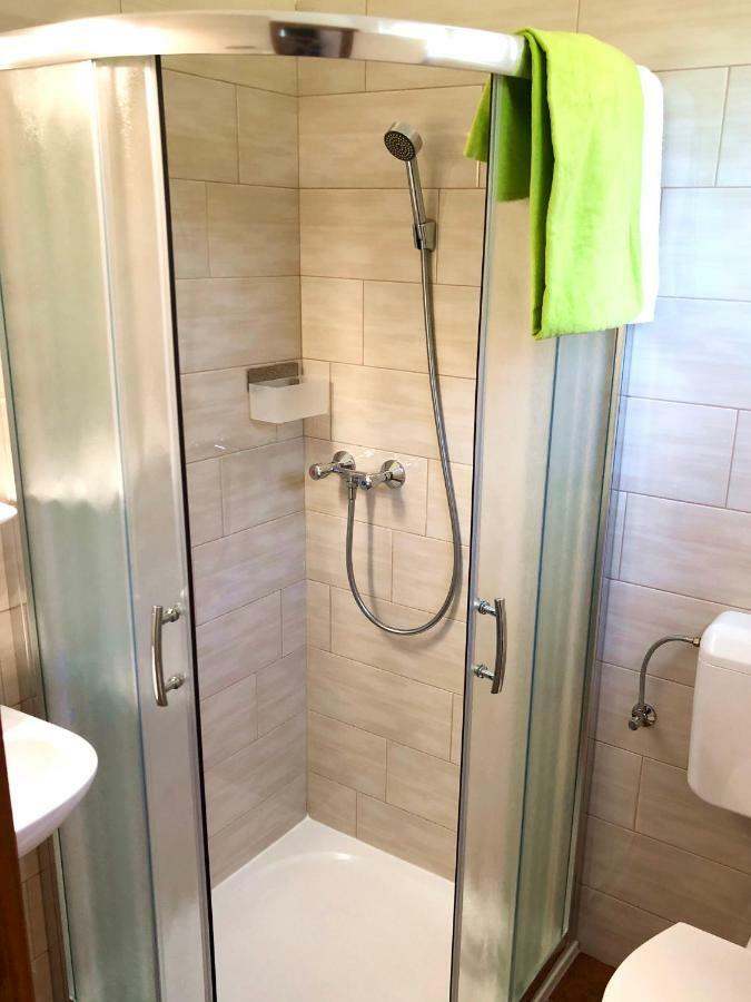 Suele Apartments & Rooms Balatonfured Bagian luar foto